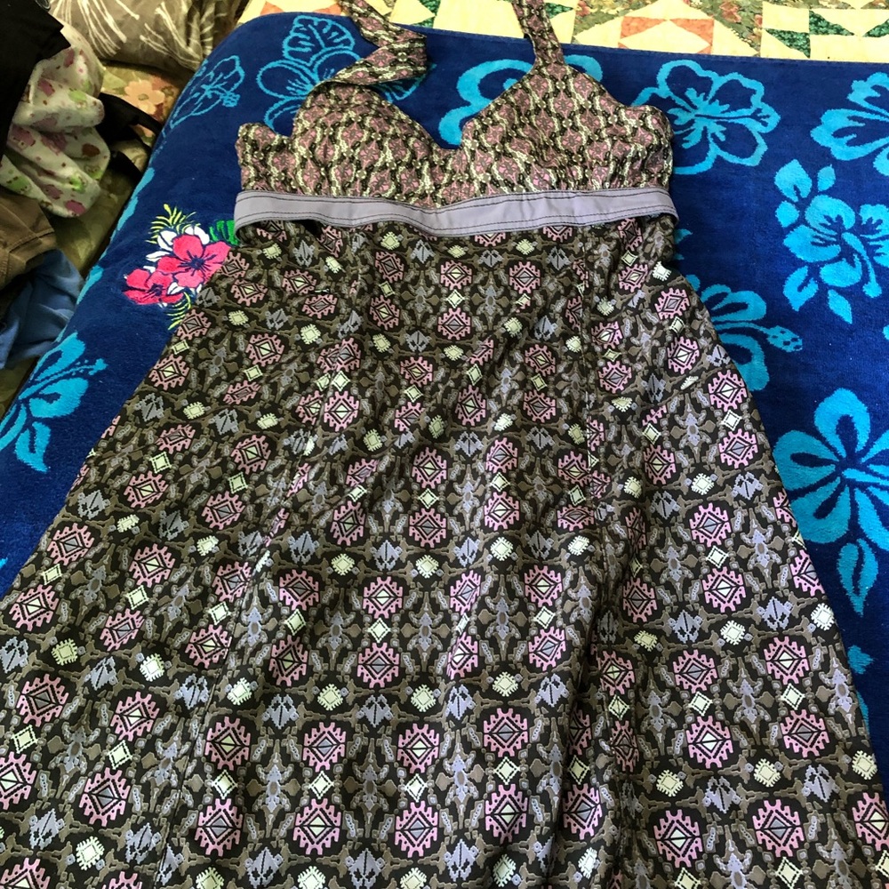 Women’s Athleta summer halter dress!